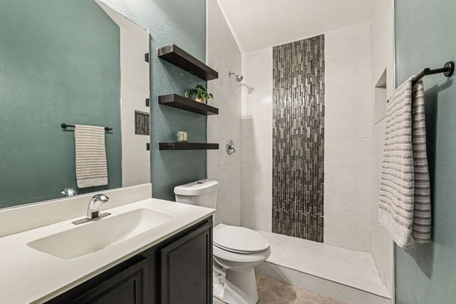 200 Hardwicke Lane, Little Elm, TX 75068