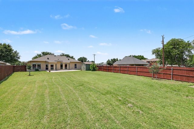 200 Hardwicke Lane, Little Elm, TX 75068