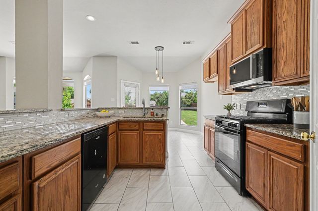 200 Hardwicke Lane, Little Elm, TX 75068