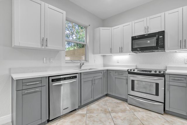 10585 COCOBOLO Way, Boynton Beach, FL 33437