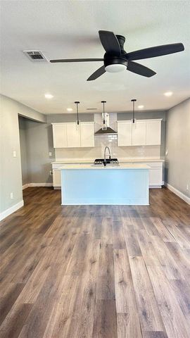 7418 Thurow Street, Houston, TX 77087