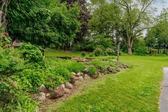 19555 Benington DRIVE, Brookfield, WI 53045