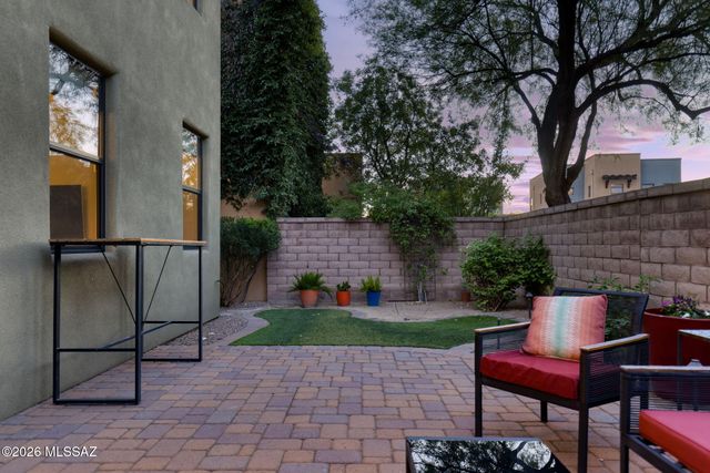 263 E Croydon Park Road, Tucson, AZ 85704
