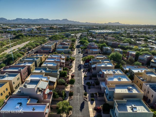 263 E Croydon Park Road, Tucson, AZ 85704