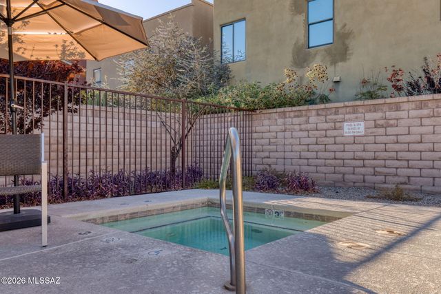 263 E Croydon Park Road, Tucson, AZ 85704