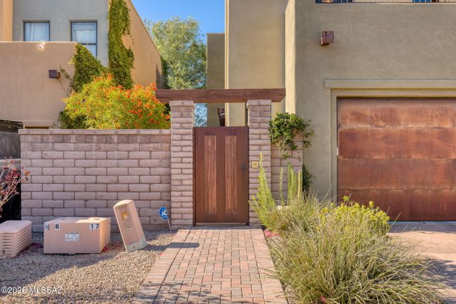 263 E Croydon Park Road, Tucson, AZ 85704