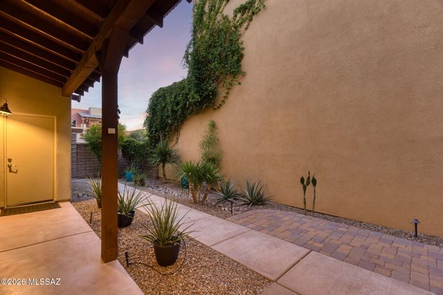 263 E Croydon Park Road, Tucson, AZ 85704