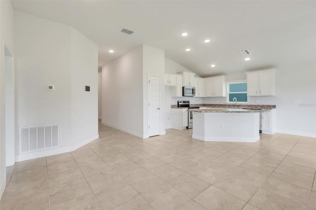 140 KRENSON BAY LOOP, Winter Haven, FL 33881