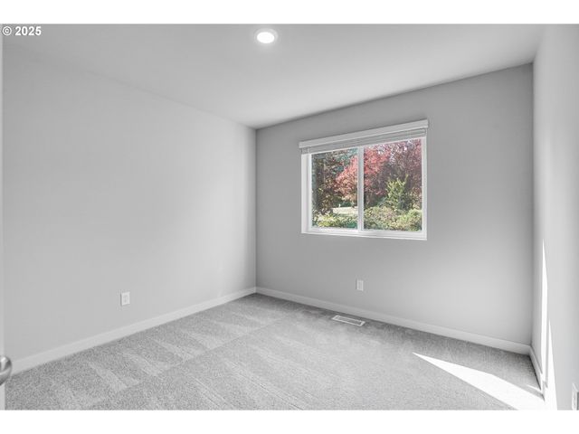 3230 MISTY Ln, Forest Grove, OR 97116