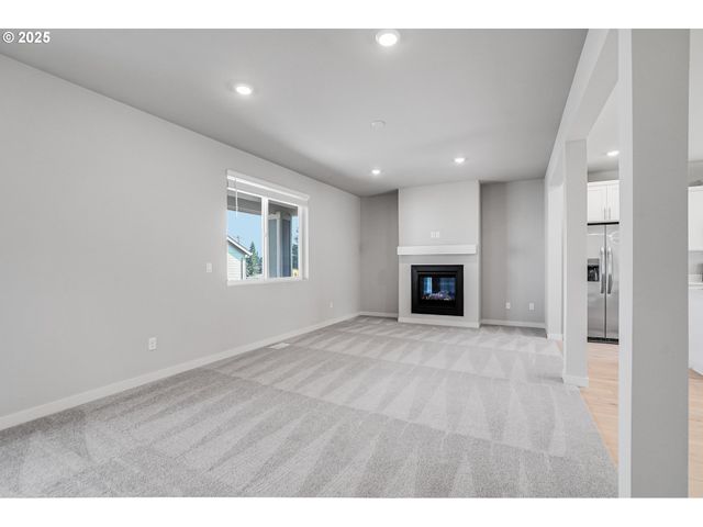 3230 MISTY Ln, Forest Grove, OR 97116