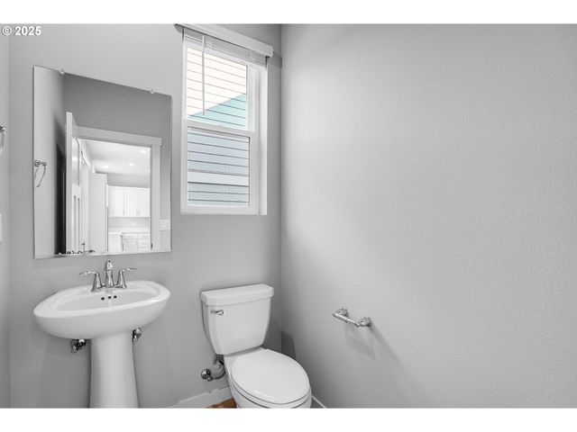 3230 MISTY Ln, Forest Grove, OR 97116