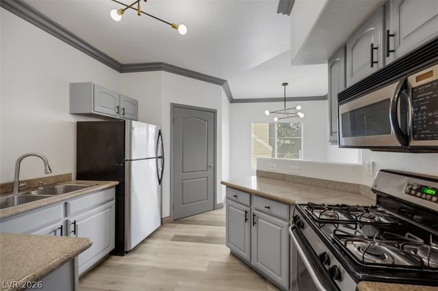 5525 West Flamingo Road 1020, Las Vegas, NV 89103