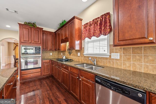 7621 Forest Glen Way, Lithia Springs, GA 30122
