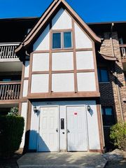 5630 W 103rd Street 308, Oak Lawn, IL 60453