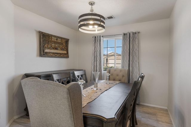 9404 Hondo Valley Place SW, Albuquerque, NM 87121