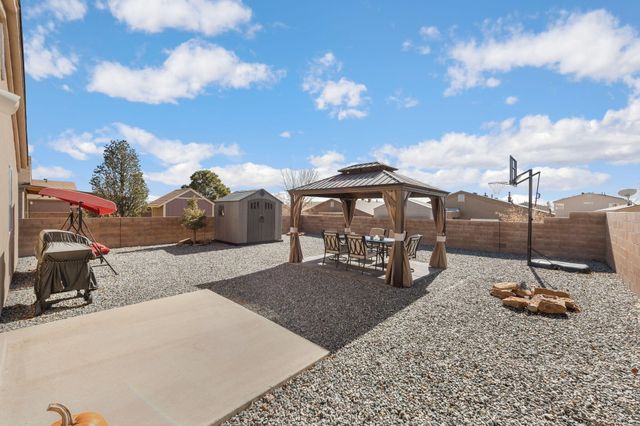 9404 Hondo Valley Place SW, Albuquerque, NM 87121