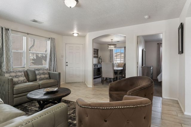 9404 Hondo Valley Place SW, Albuquerque, NM 87121