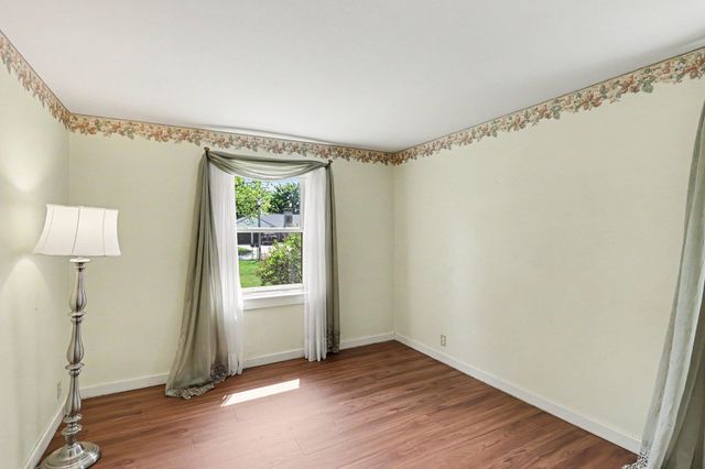 1449 Lathrup Avenue, Saginaw, MI 48638