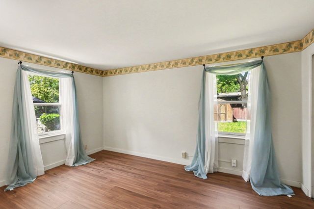 1449 Lathrup Avenue, Saginaw, MI 48638
