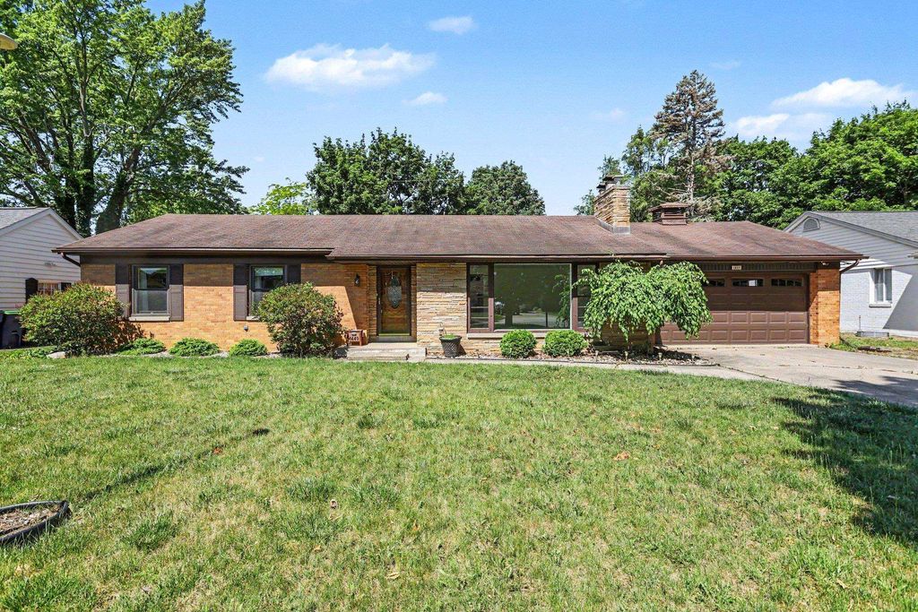 1449 Lathrup Avenue, Saginaw, MI 48638