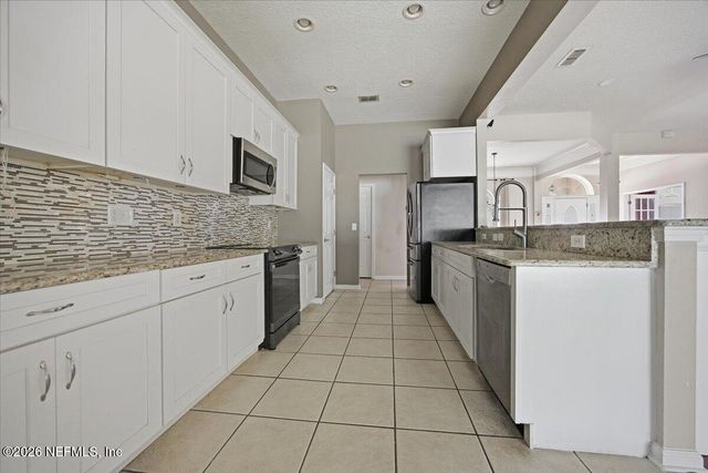 10642 ROUNDWOOD GLEN Court, Jacksonville, FL 32256