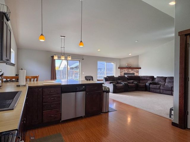 96 Thatch Wood, Bozeman, MT 59718