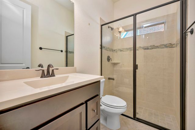 1052 Highpoint Way, Roanoke, TX 76262