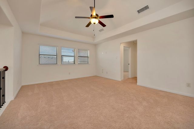 1052 Highpoint Way, Roanoke, TX 76262