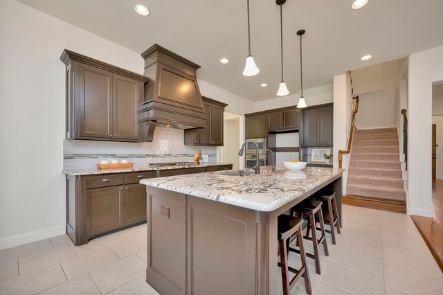 1052 Highpoint Way, Roanoke, TX 76262