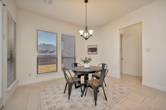 1052 Highpoint Way, Roanoke, TX 76262