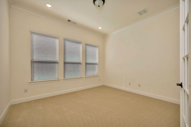 1052 Highpoint Way, Roanoke, TX 76262