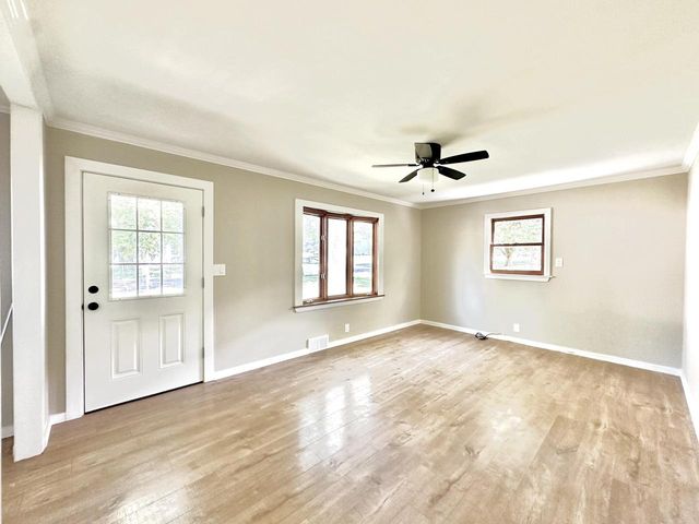 417 Atkinson STREET, Mukwonago, WI 53149