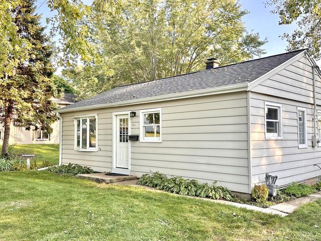 417 Atkinson STREET, Mukwonago, WI 53149