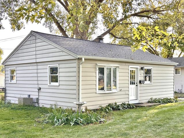 417 Atkinson STREET, Mukwonago, WI 53149