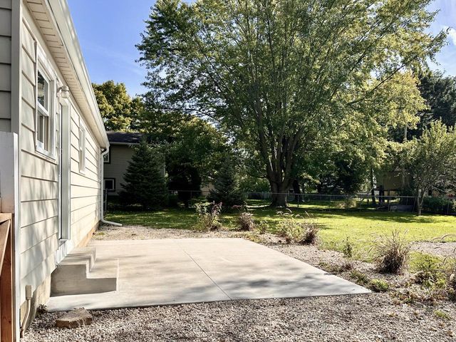 417 Atkinson STREET, Mukwonago, WI 53149