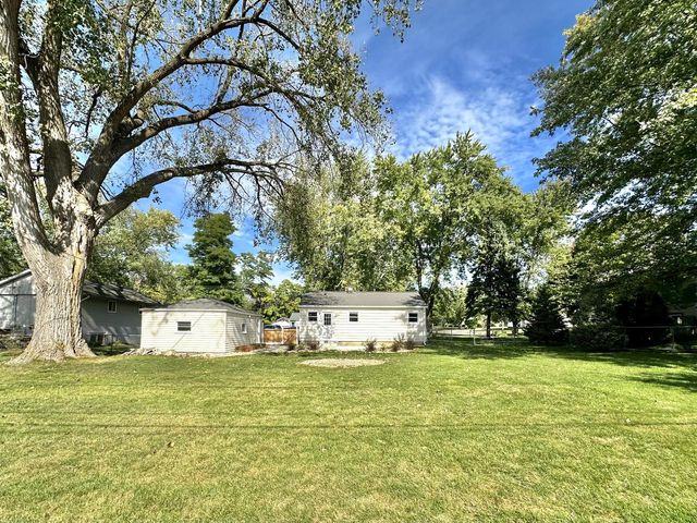 417 Atkinson STREET, Mukwonago, WI 53149