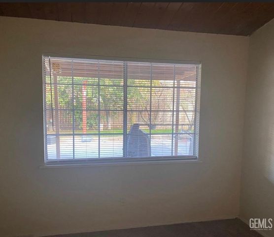 3109 Mount Vernon Avenue, Bakersfield, CA 93306