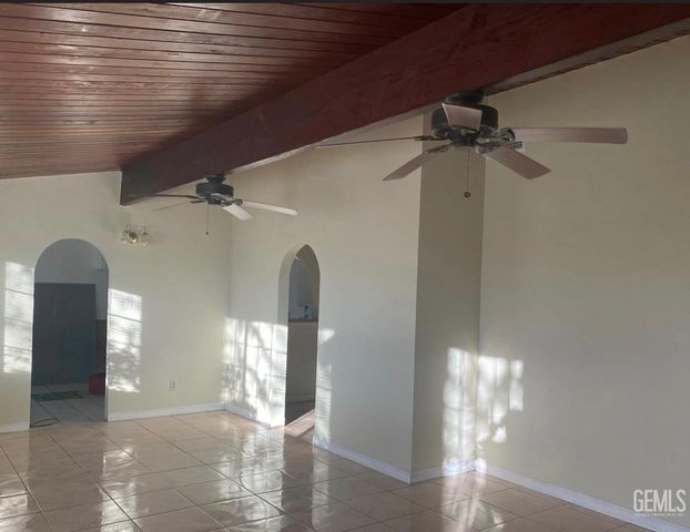3109 Mount Vernon Avenue, Bakersfield, CA 93306