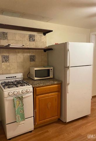 3109 Mount Vernon Avenue, Bakersfield, CA 93306