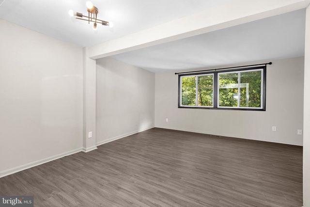 7930 SUTHERLAND CT, Pasadena, MD 21122