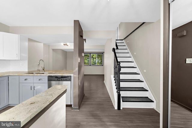 7930 SUTHERLAND CT, Pasadena, MD 21122