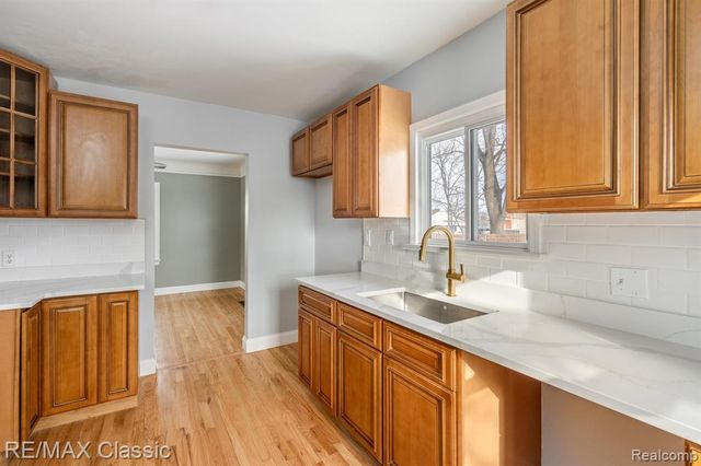 4433 Elizabeth Street, Wayne, MI 48184