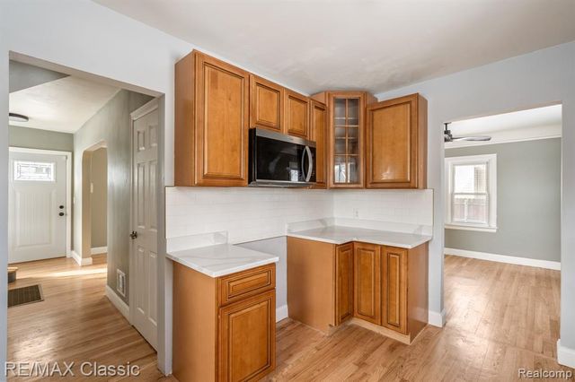 4433 Elizabeth Street, Wayne, MI 48184