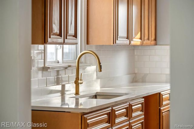 4433 Elizabeth Street, Wayne, MI 48184