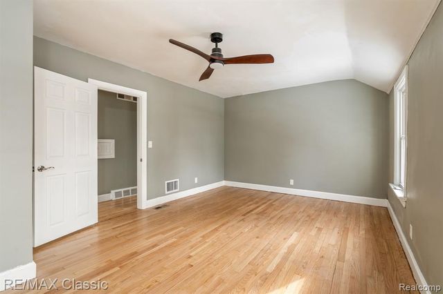 4433 Elizabeth Street, Wayne, MI 48184