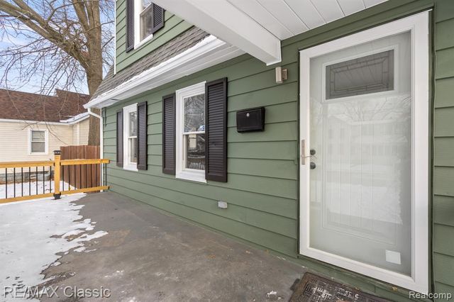 4433 Elizabeth Street, Wayne, MI 48184