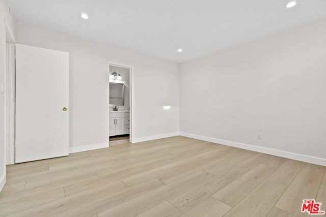 330 E Dryden Street 18, Glendale, CA 91207