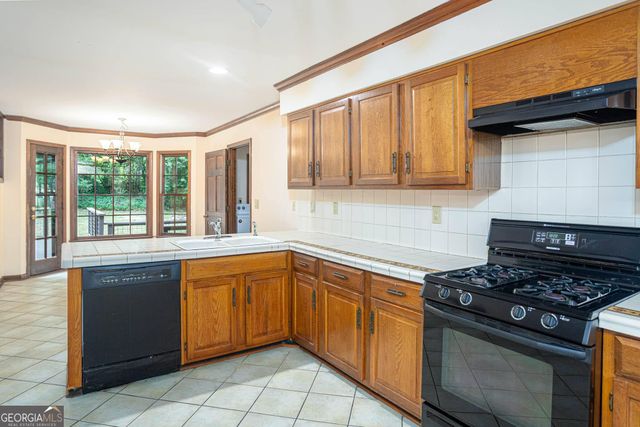 3521 Harvest Moon Trace, Lilburn, GA 30047