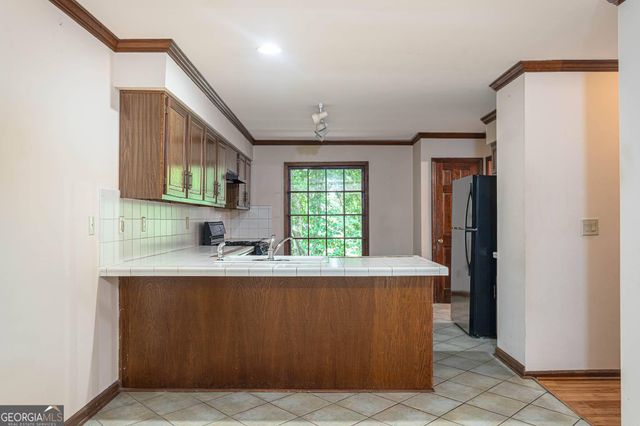 3521 Harvest Moon Trace, Lilburn, GA 30047