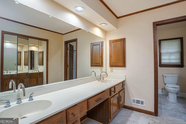 3521 Harvest Moon Trace, Lilburn, GA 30047